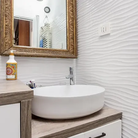 Stanza Privata Vicino La Metro Homestay