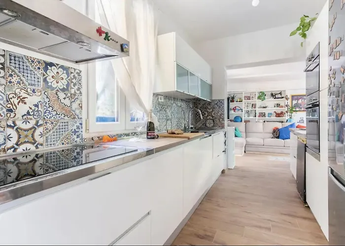 Stanza Privata Vicino La Metro Alloggio in famiglia Roma