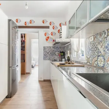 Stanza Privata Vicino La Metro Homestay